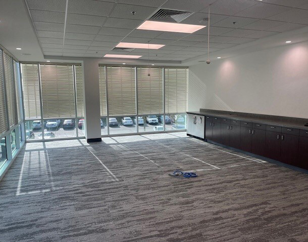 7815 N Palm Ave, Fresno, CA à louer - Photo du bâtiment - Image 2 de 11