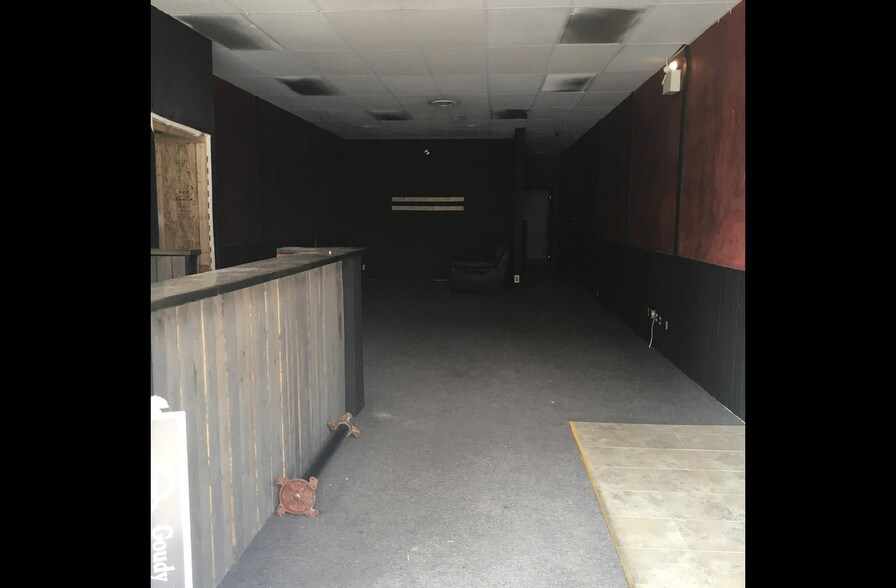 46 Mississaga St E, Orillia, ON à louer - Photo intérieure - Image 3 de 3