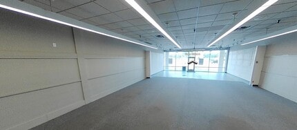 801-905 Highway 30 E, Carroll, IA for lease Interior Photo- Image 2 of 2