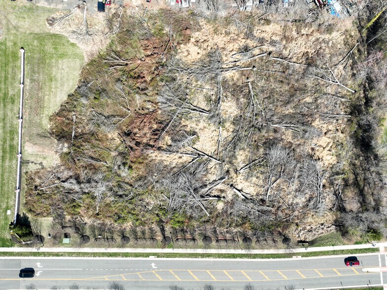 8910 Bradley Manor Pl, Manassas, VA à vendre - Photo de construction - Image 3 de 3