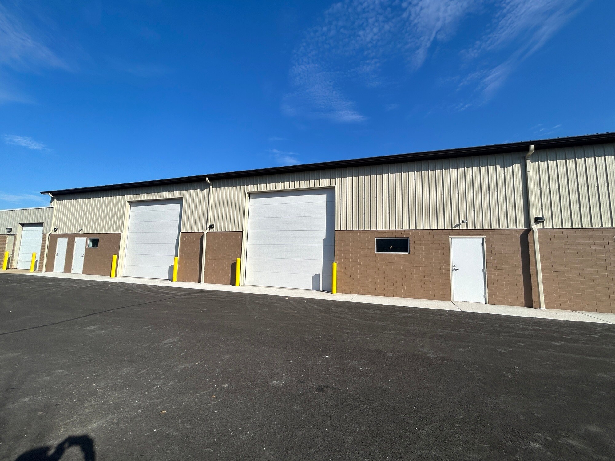 620 Progress Ave, Munster, IN à louer Photo principale- Image 1 de 8