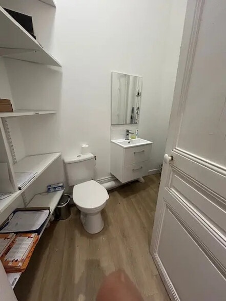 Commerce de détail dans Paris à louer - Photo intérieure - Image 2 de 2