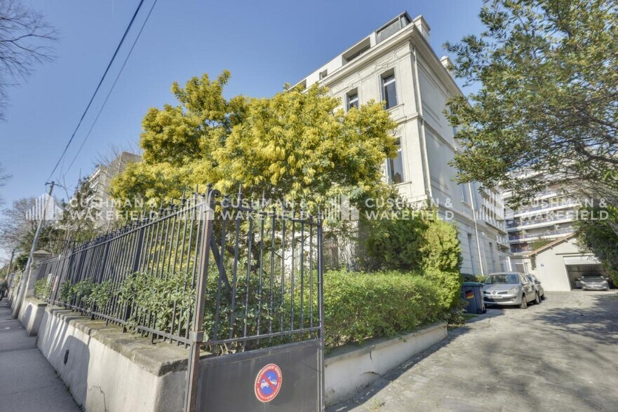 Bureau dans Marseille à louer - Photo du bâtiment - Image 2 de 15