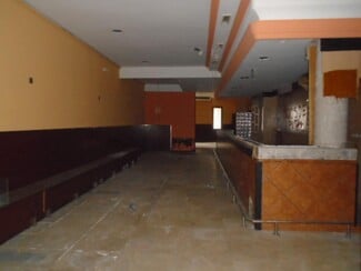 Plus de détails pour Multi-résidentiel à vendre