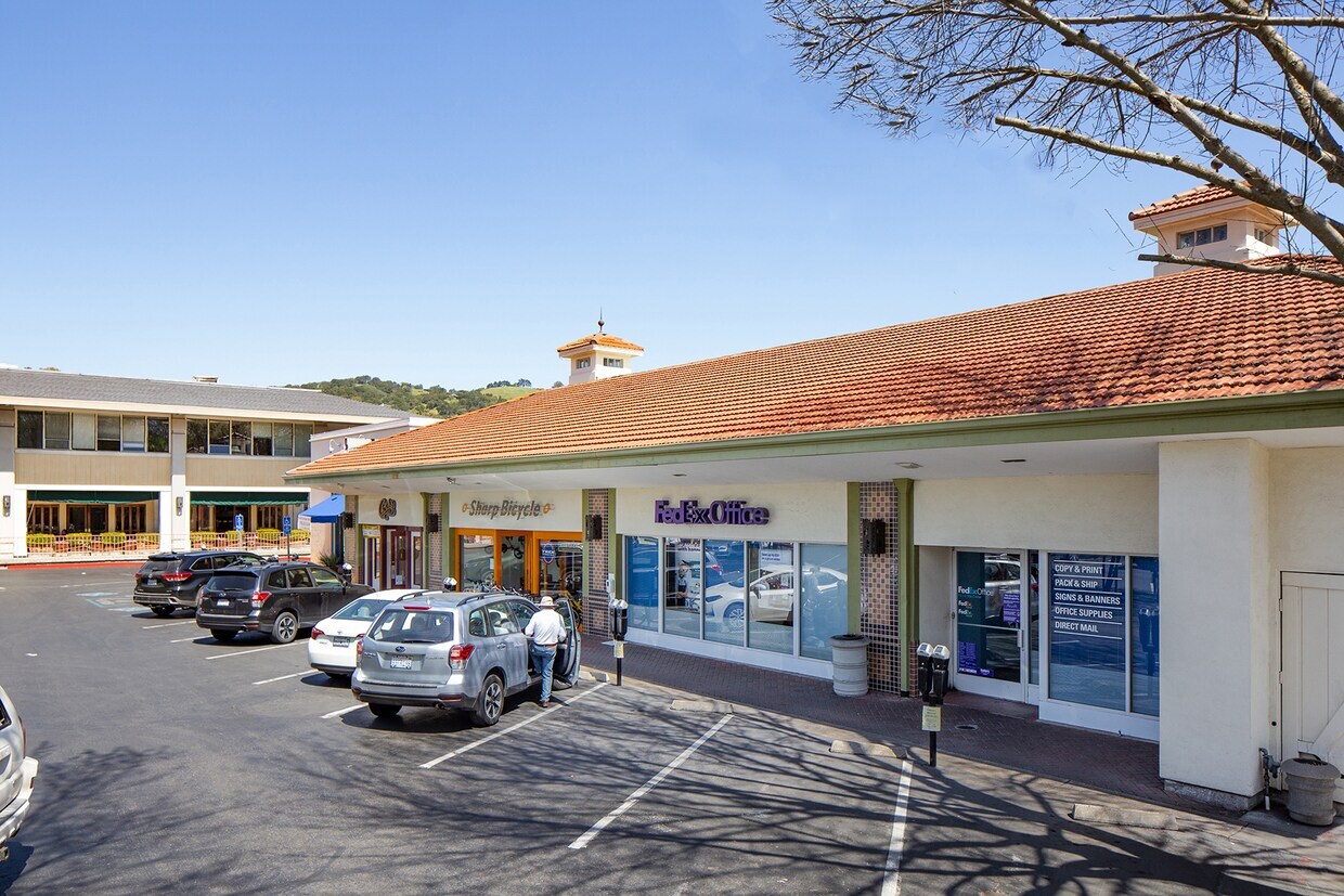 3533-3547 Mt. Diablo Blvd, Lafayette, CA for lease Interior Photo- Image 1 of 7