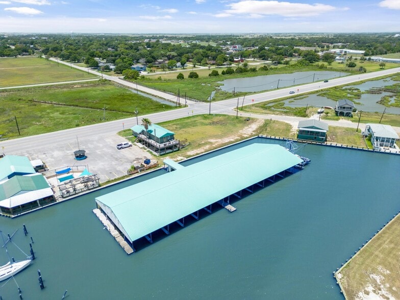 1012 1st St, Palacios, TX for sale - Building Photo - Image 3 of 18