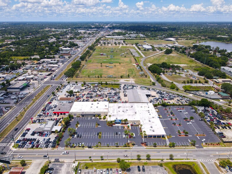 800-840 Mercy Dr, Orlando, FL à louer - Photo du bâtiment - Image 2 de 22