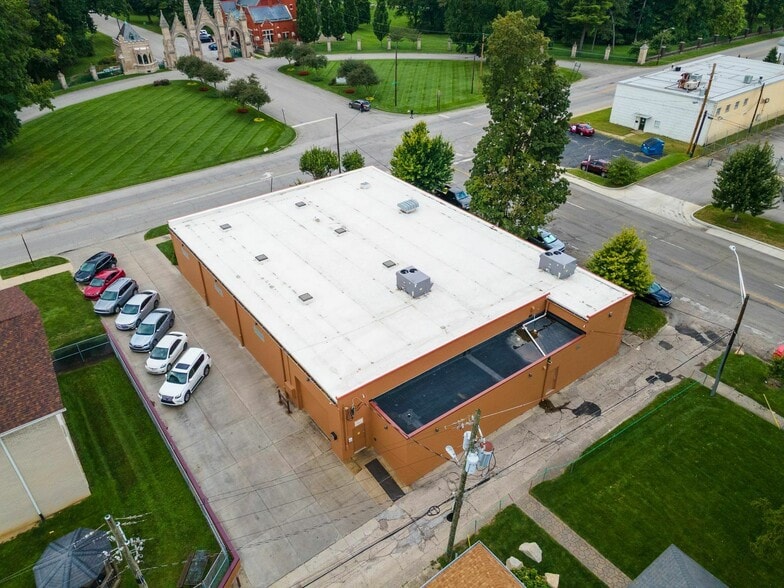 3369 Boulevard Pl, Indianapolis, IN for sale - Building Photo - Image 3 of 22