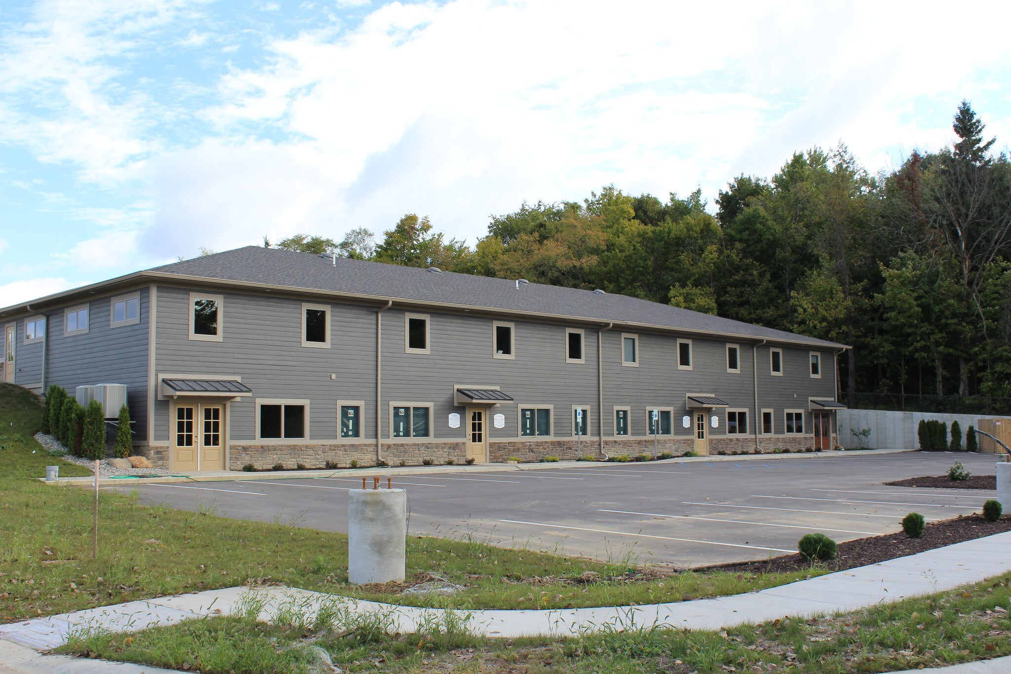 10050 E Bent Creek Blvd, Fort Wayne, IN à louer Photo principale- Image 1 de 4
