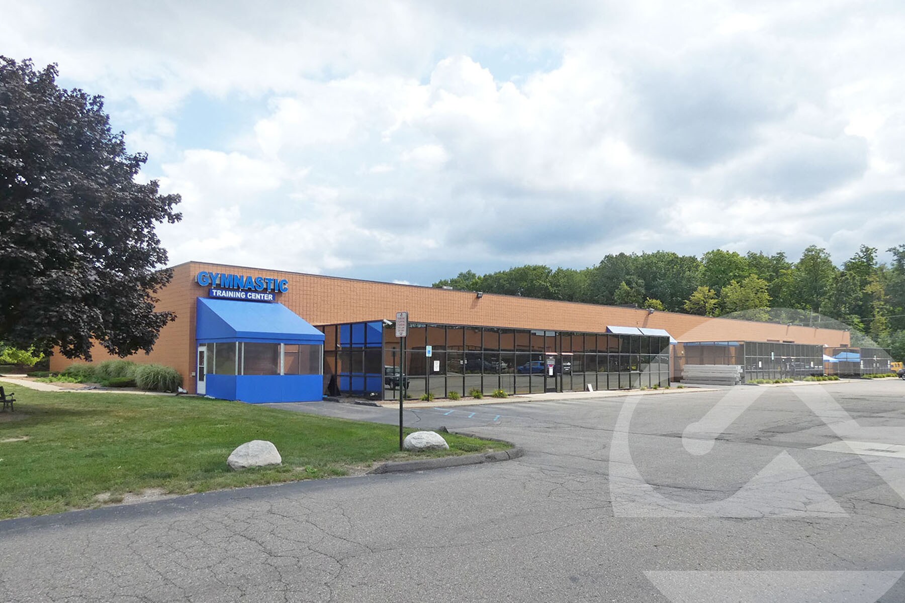 1827-1855 Northfield Dr, Rochester Hills, MI for lease Building Photo- Image 1 of 3