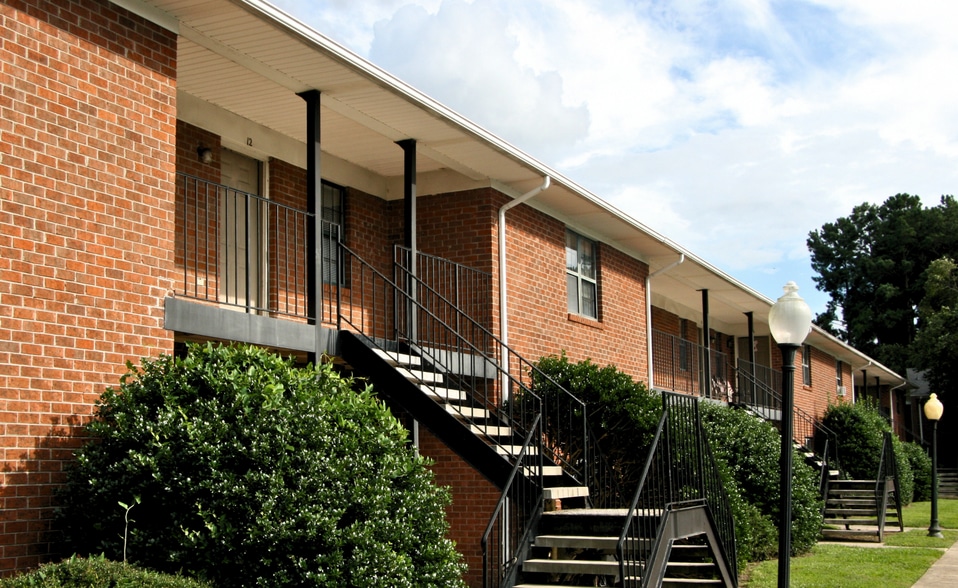 3309 Landmark St, Greenville, NC for sale - Building Photo - Image 3 of 6