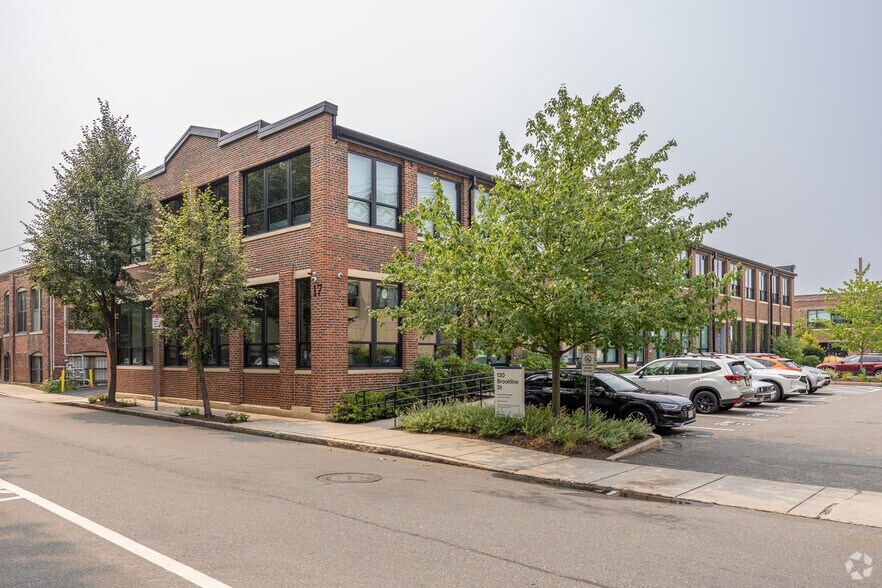 17 Tudor St, Cambridge, MA for lease - Building Photo - Image 2 of 5