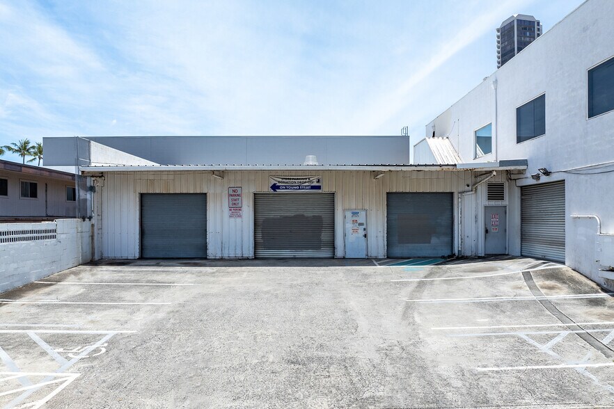 1079-1085 S Beretania St, Honolulu, HI à louer - Photo du bâtiment - Image 3 de 10