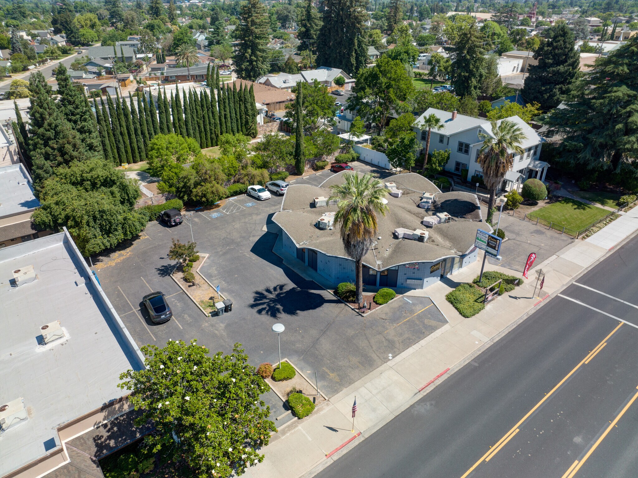 316 W F St, Oakdale, CA à louer Photo du bâtiment- Image 1 de 39