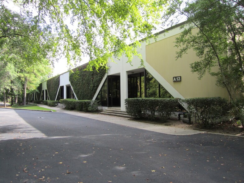 410 S Trade Center Pky, The Woodlands, TX à louer - Photo du bâtiment - Image 3 de 15
