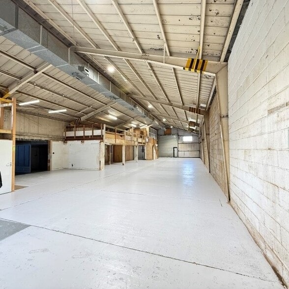 Unit C2, Base Business Park, Woodbridge for lease - Interior Photo - Image 2 of 7