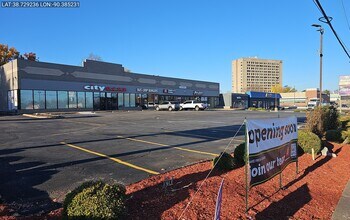 10460-10468 Saint Charles Rock Rd, Saint Ann, MO for lease Building Photo- Image 1 of 1