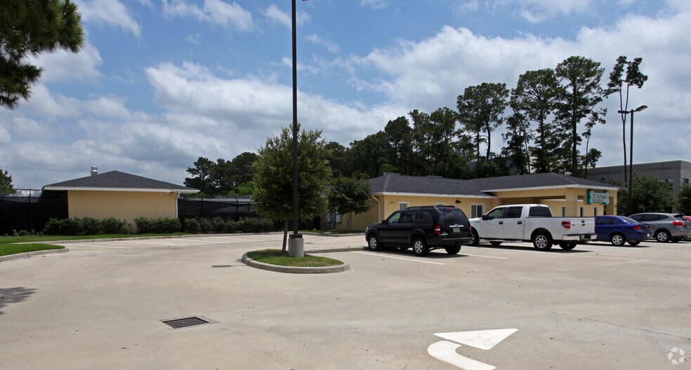 14500 John F Kennedy Blvd, Houston, TX à louer - Photo du bâtiment - Image 2 de 2