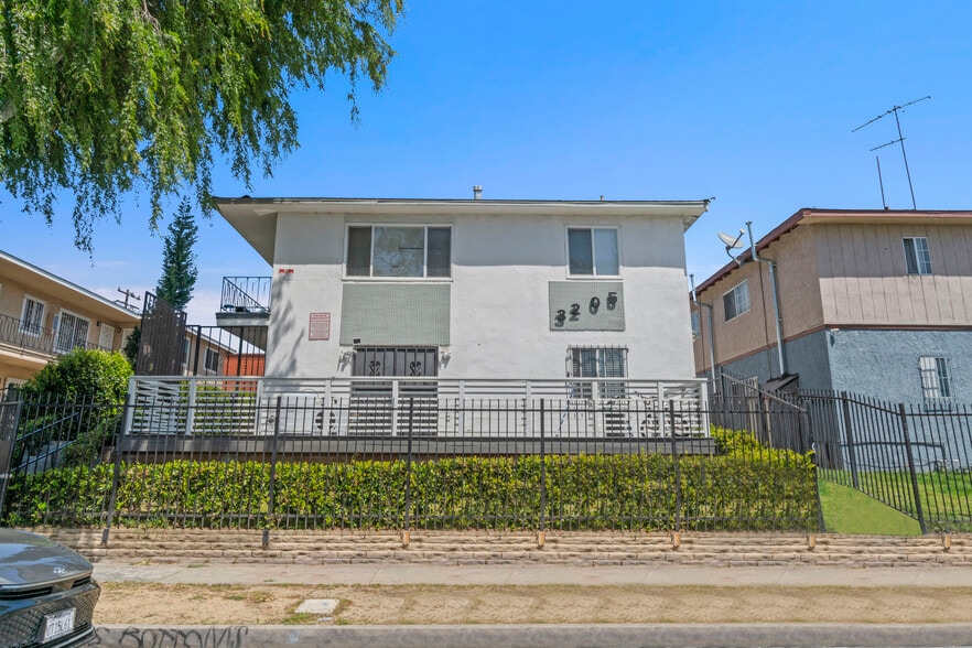 3205 Bartdon Ave, Inglewood, CA for sale - Building Photo - Image 3 of 9