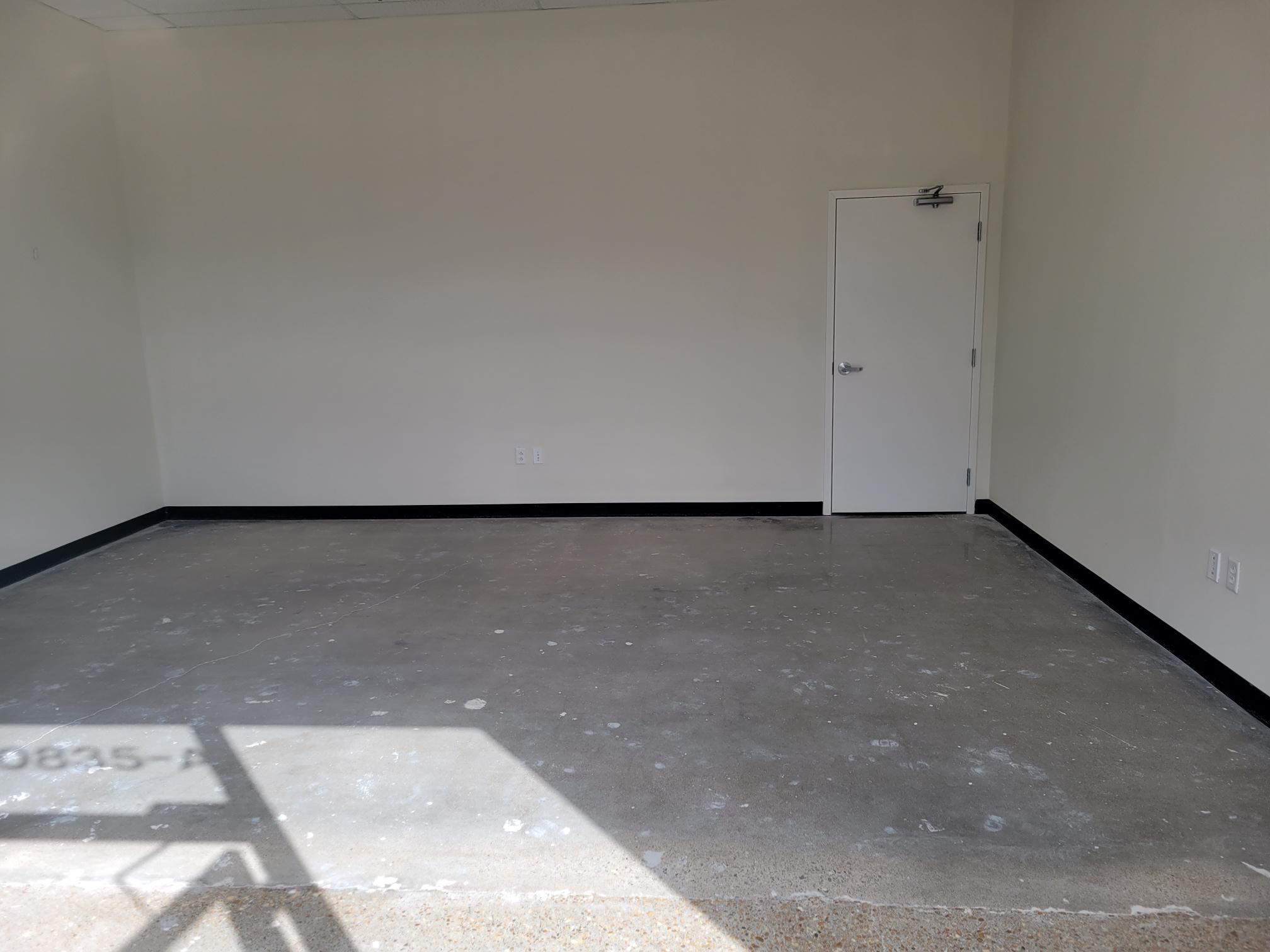 10835 Saint Charles Rock Rd, Saint Ann, MO for lease Interior Photo- Image 1 of 5