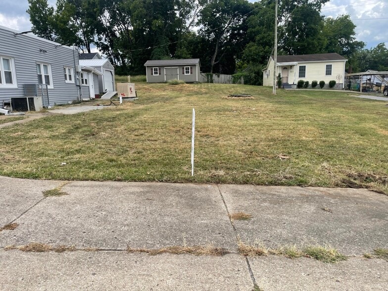 305 Bridgeway ave, Old Hickory, TN à vendre - Photo du bâtiment - Image 1 de 3