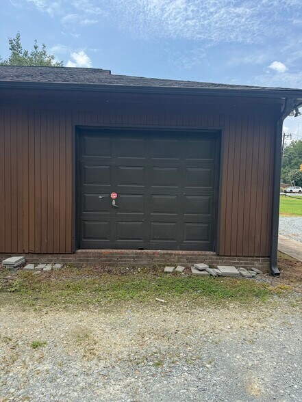 5601 Old Monroe Rd, Indian Trail, NC à louer - Photo du bâtiment - Image 3 de 4