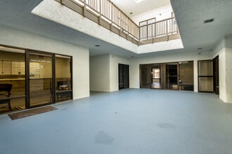 501 W Channel Islands Blvd, Port Hueneme, CA à louer Photo intérieure- Image 2 de 6