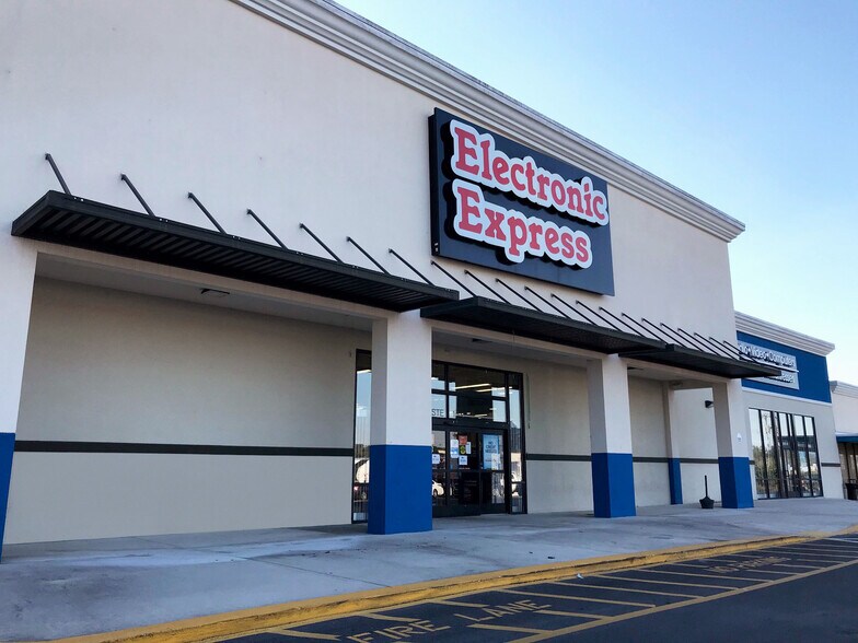 5200-5425 Highway 153, Hixson, TN à louer - Photo du bâtiment - Image 3 de 9