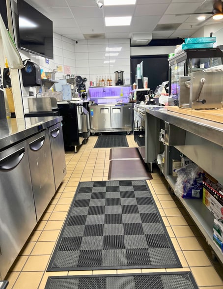 2618 Telegraph Ave, Berkeley, CA for lease - Interior Photo - Image 3 of 9