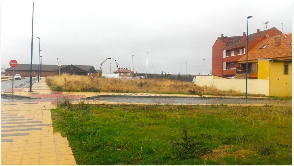 Villarreal Plaça, 18, León, León à vendre - Photo du bâtiment - Image 2 de 7