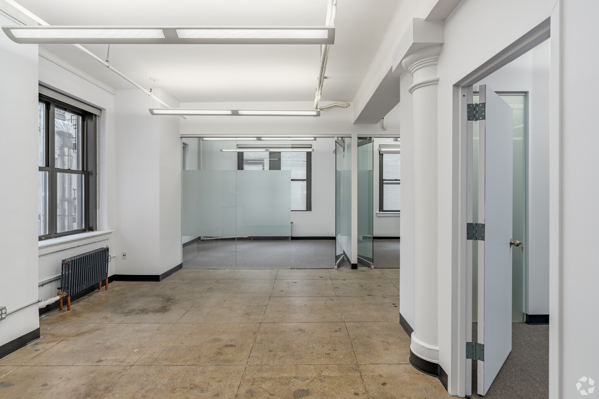 45 W 34th St, New York, NY for lease Interior Photo- Image 1 of 4