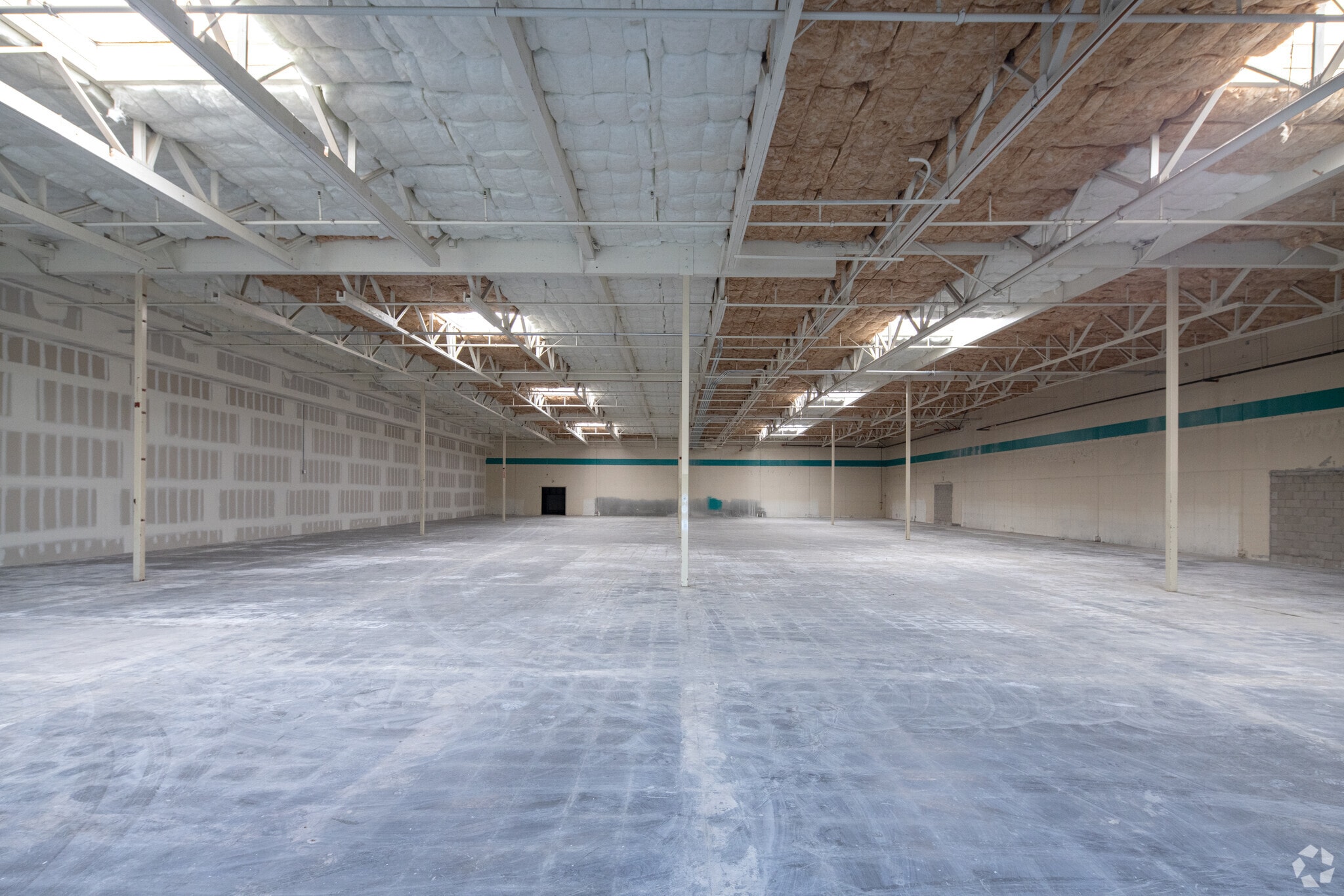 4516-4550 Atlantic Ave, Long Beach, CA for lease Interior Photo- Image 1 of 4
