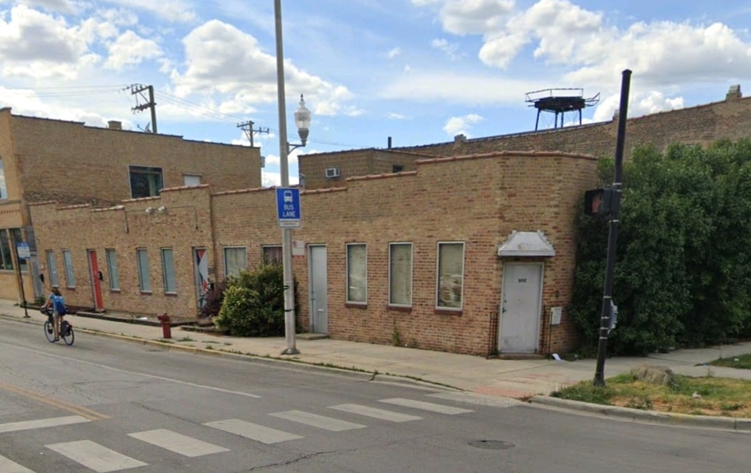 3000 W Chicago Ave, Chicago, IL for lease Building Photo- Image 1 of 8