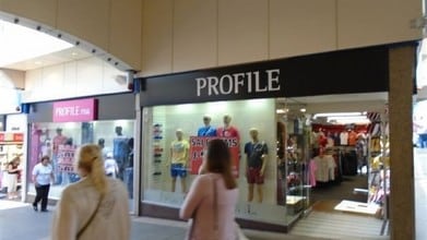 Nolton Arcade, Bridgend à louer Photo du bâtiment- Image 1 de 1