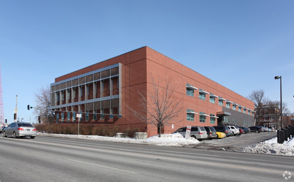 1-3 E Armour Blvd, Kansas City, MO à louer - Photo du bâtiment - Image 3 de 27