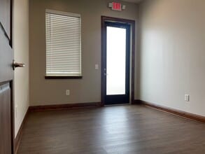 4645 Avon Ln, Frisco, TX for lease Interior Photo- Image 2 of 7