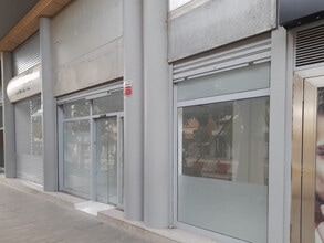 Retail in Esplugues de Llobregat, Barcelona for lease Interior Photo- Image 2 of 10