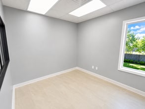 320 Peninsula Blvd, Cedarhurst, NY for lease Interior Photo- Image 1 of 4