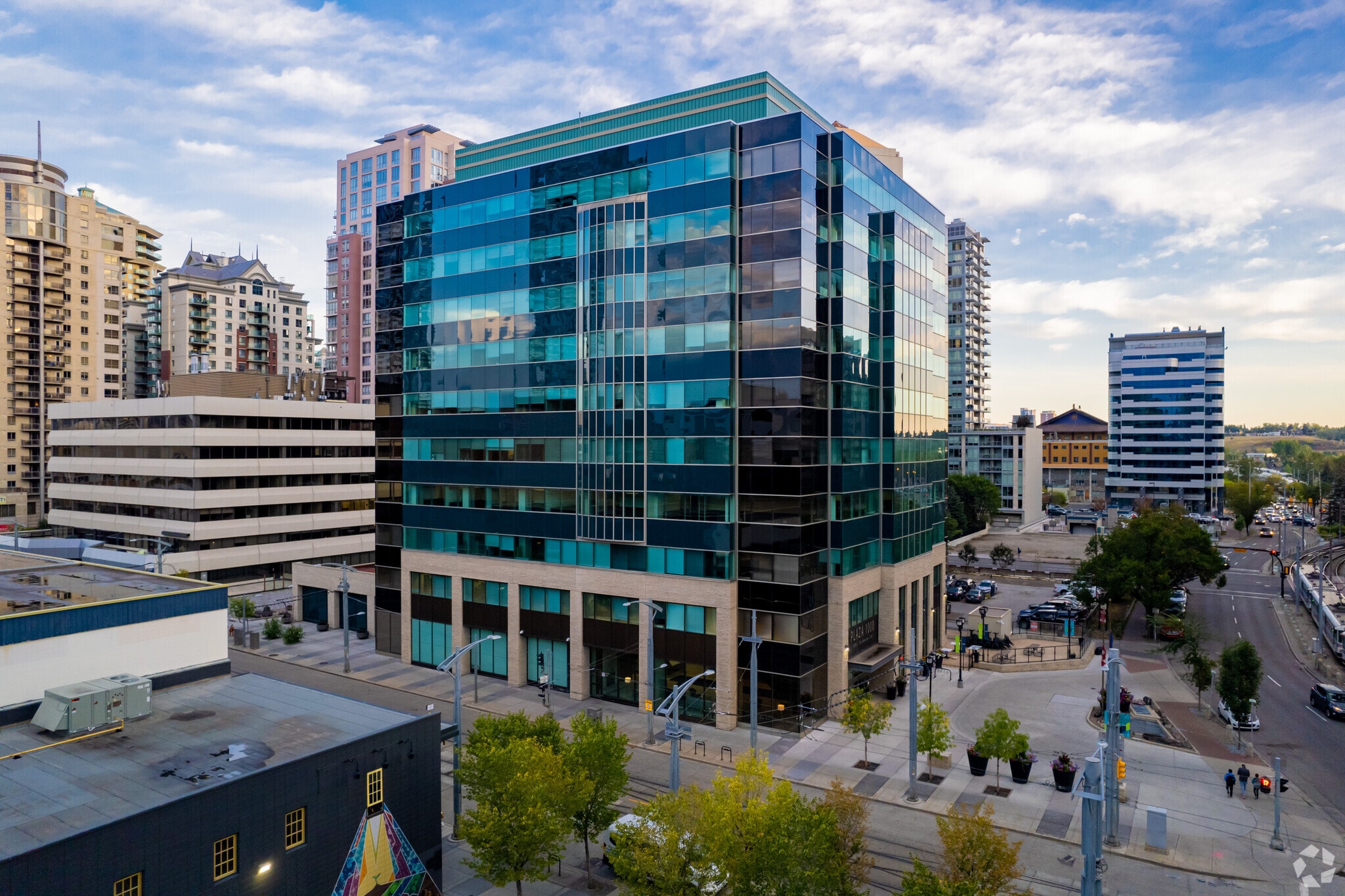 1000 7th Ave SW, Calgary, AB for lease Primary Photo- Image 1 of 19