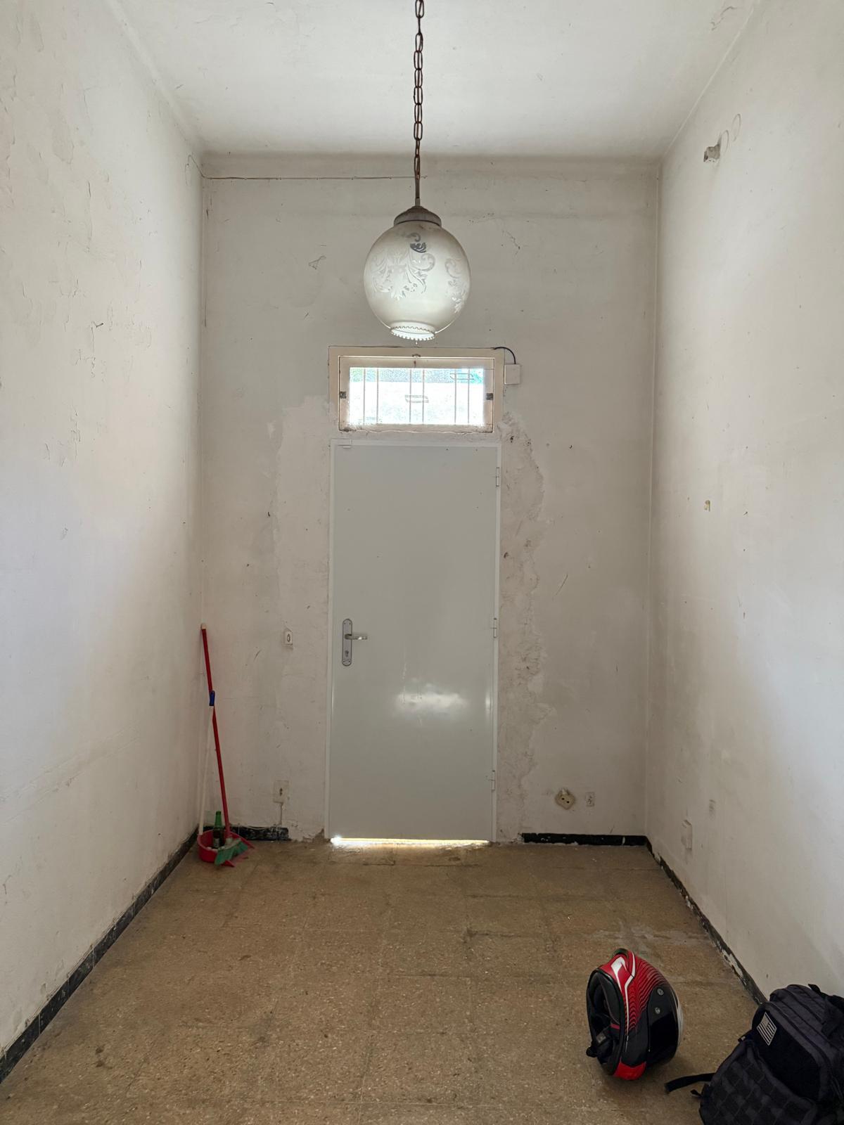 Retail in Calafell, Tarragona for lease Interior Photo- Image 1 of 12