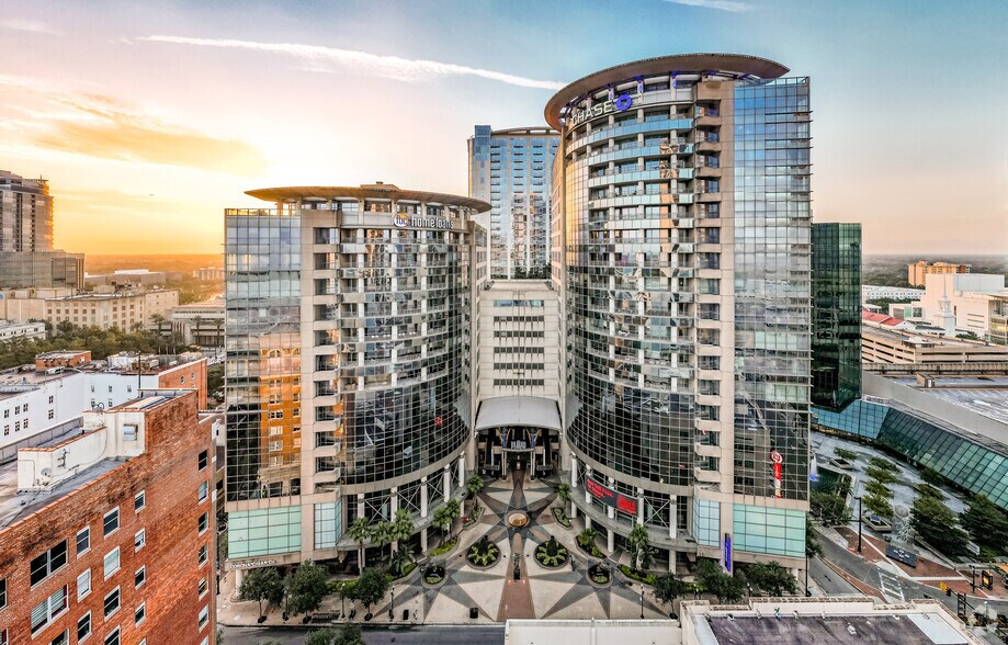 121-189 S Orange Ave, Orlando, FL à louer - Photo du bâtiment - Image 1 de 7