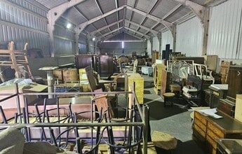 Ferny Hl, Barnet à louer Photo intérieure- Image 2 de 2