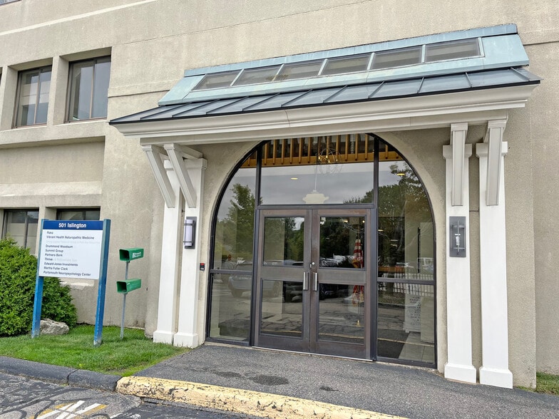 501 Islington St, Portsmouth, NH à louer - Photo du bâtiment - Image 2 de 11