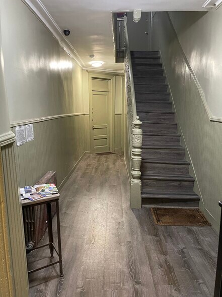 532 39th St, Brooklyn, NY à vendre - Hall d’entrée - Image 2 de 3