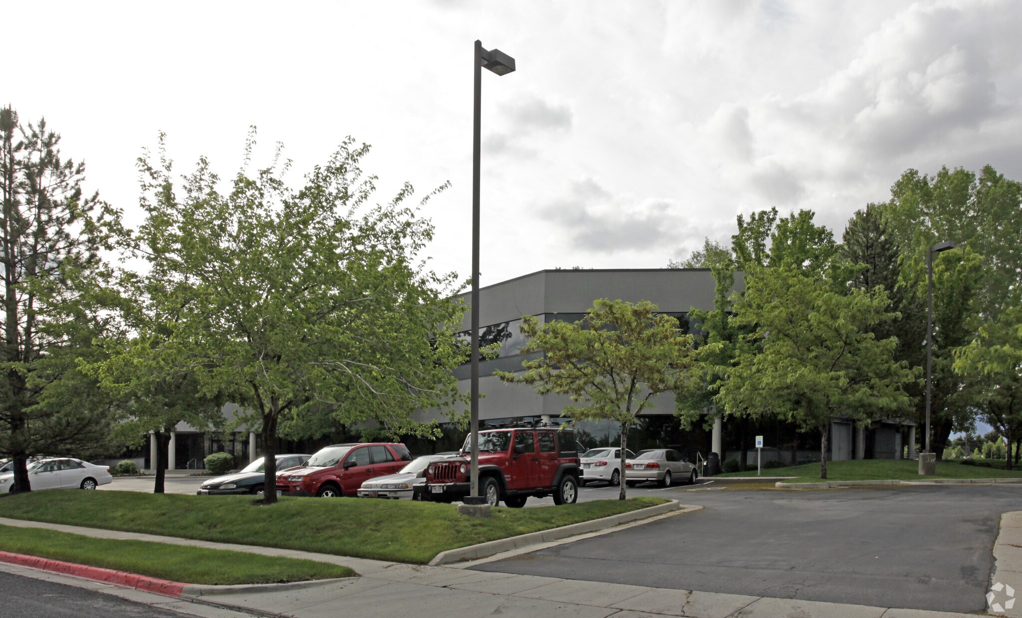 849 W LeVoy Dr, Salt Lake City, UT for sale Primary Photo- Image 1 of 21