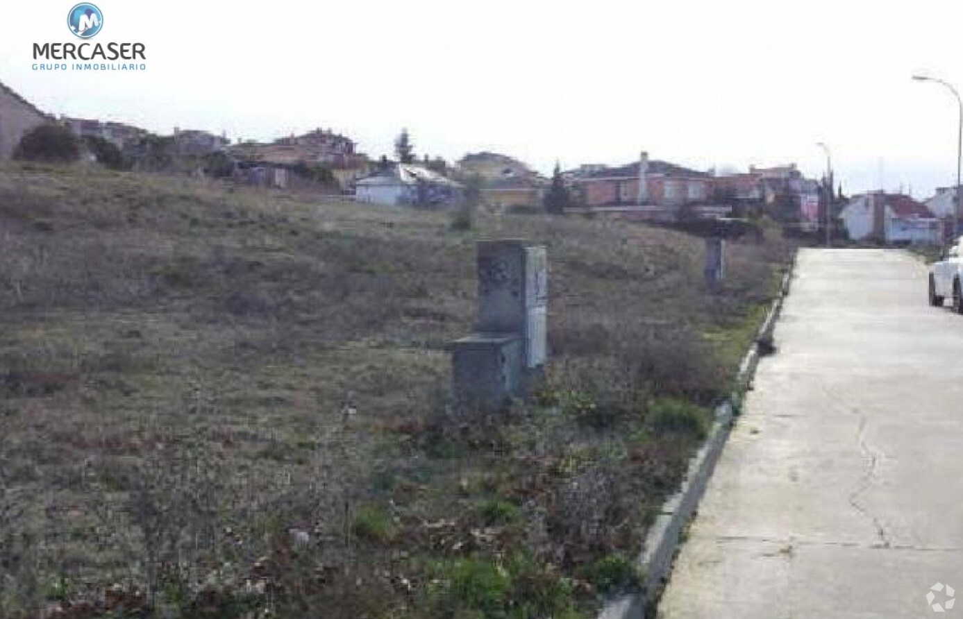 Avenida Mediterráneo, El Casar, Guadalajara à vendre Photo du bâtiment- Image 1 de 5