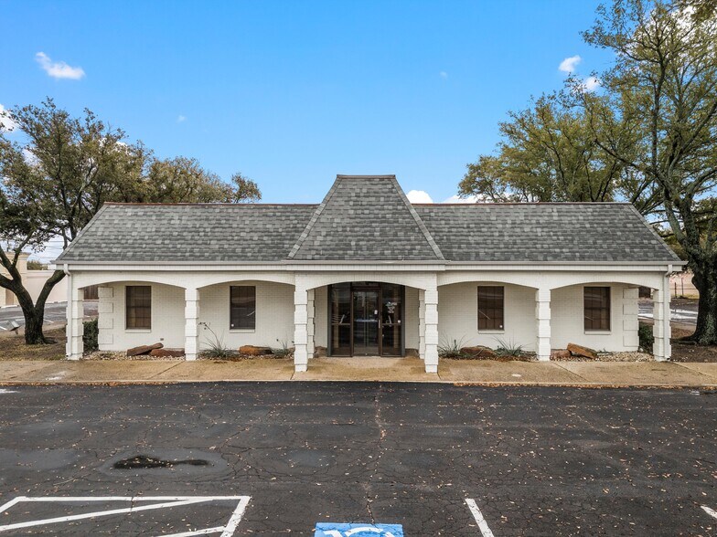 7000 US Hwy 84, Waco, TX for lease - Building Photo - Image 2 of 7