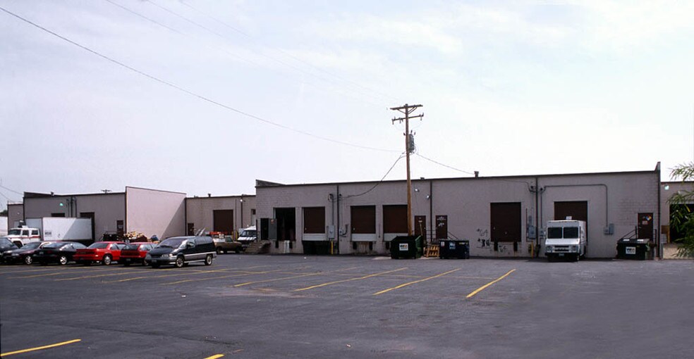 60-82 Algana Dr, Saint Peters, MO à louer - Autre - Image 3 de 10