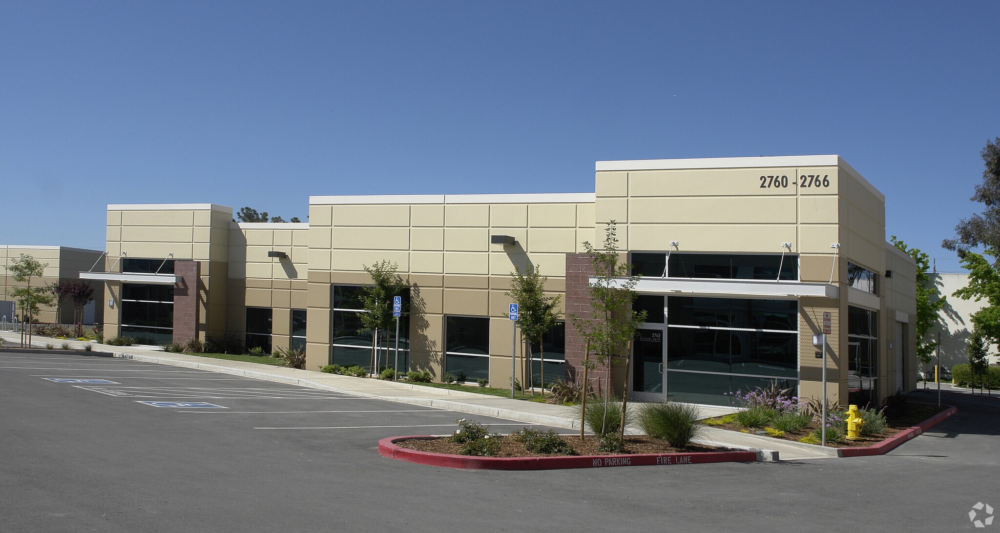 2762-2766 Bayview Dr, Fremont, CA à louer Photo principale- Image 1 de 7