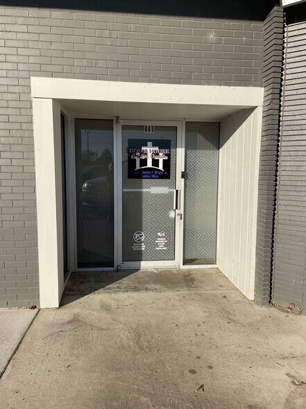 660-670 Lincoln St, Portsmouth, VA à louer - Photo du bâtiment - Image 2 de 25